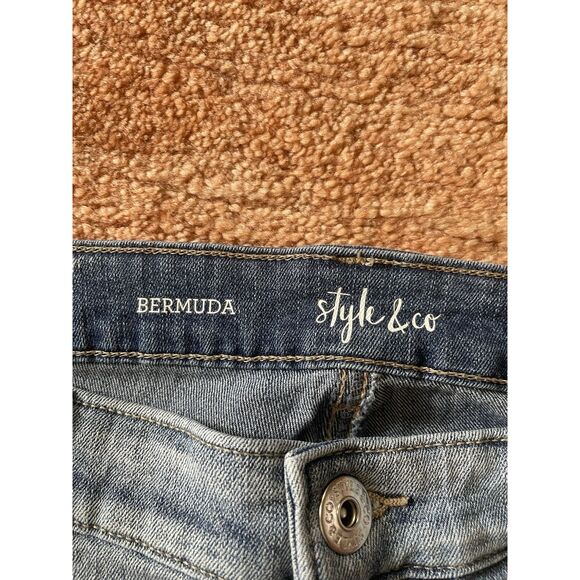 Style & Co Bermuda Jean Shorts Size 10 Blue Denim Fringe Hem Embroidered Trim - Picture 3 of 8